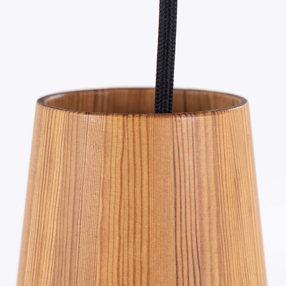 Pendant in pine