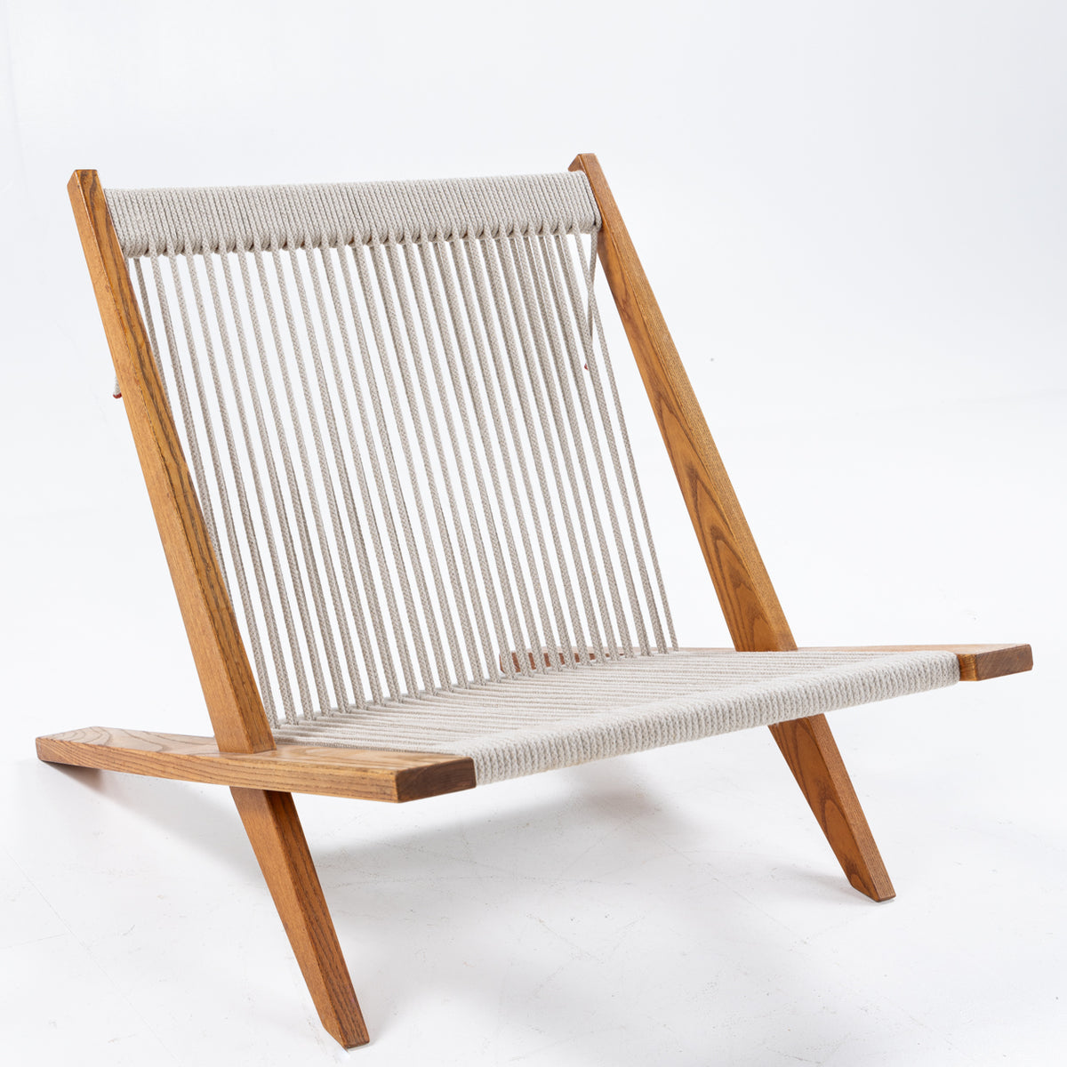 JH 106 - Easy chair in patinated ash