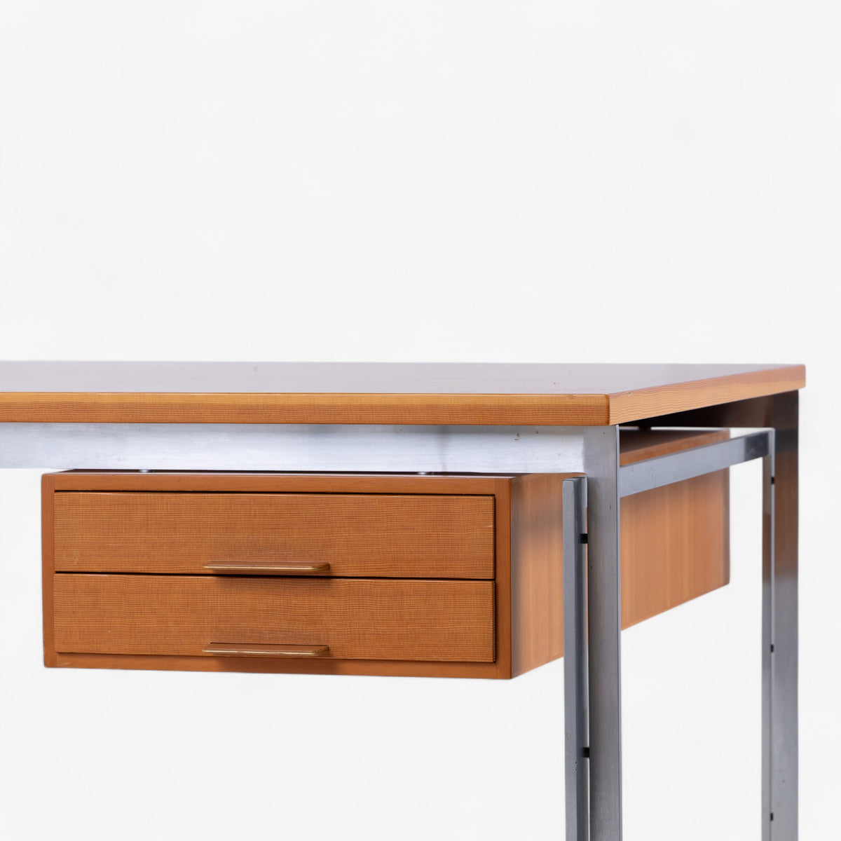PK 55 - Desk in oregon pine