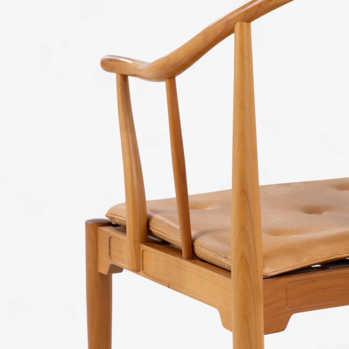 FH 4283 - China Chair in cherry