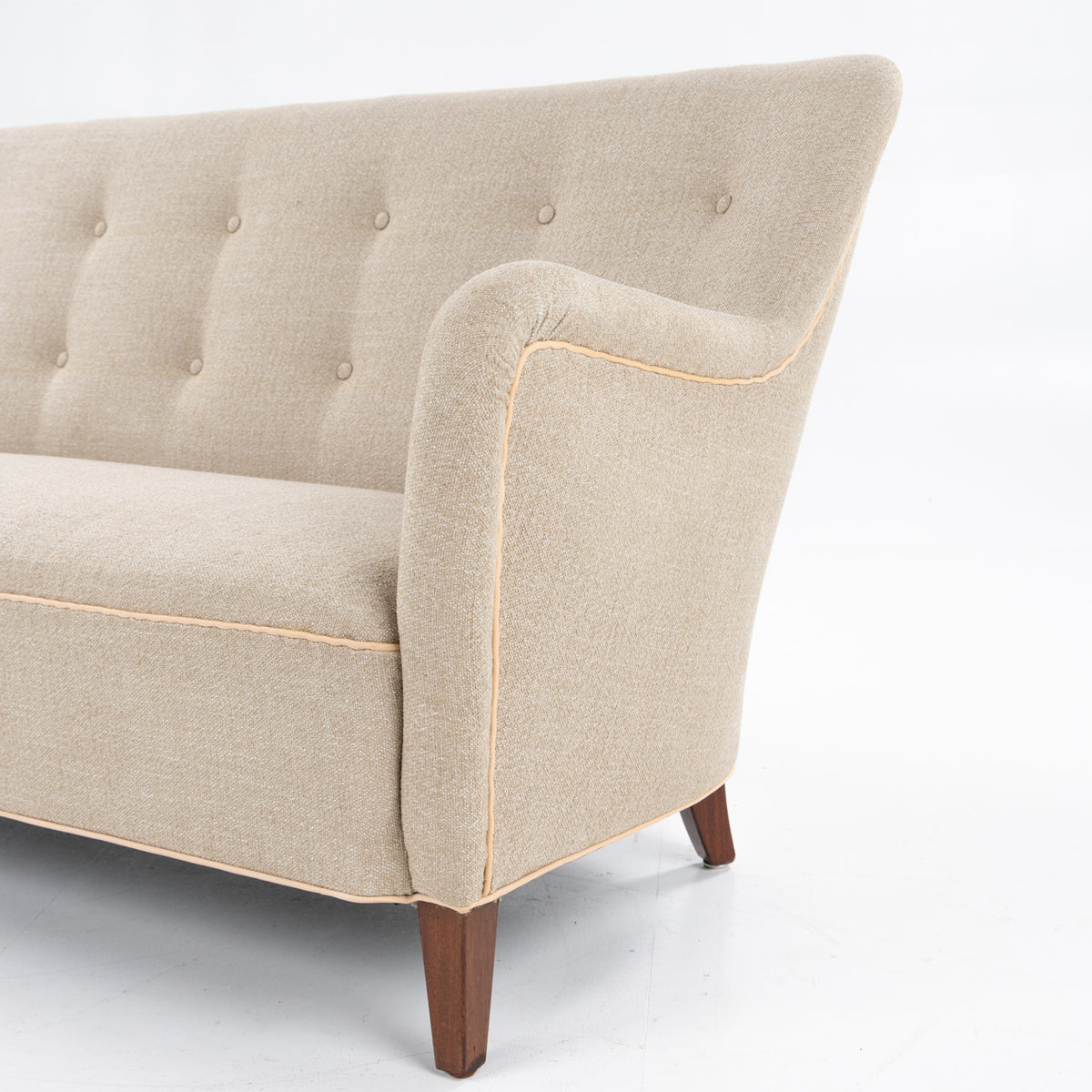 Sofa in new textile