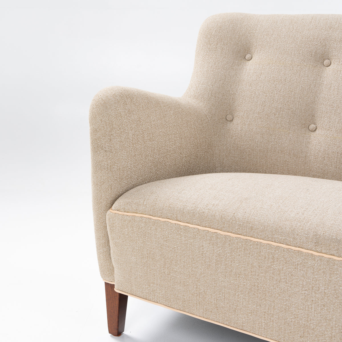 Sofa in new textile