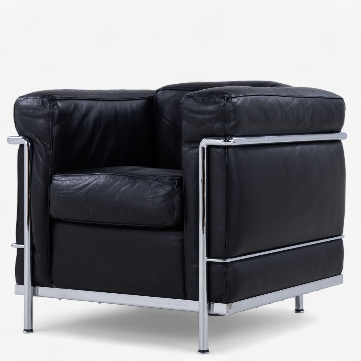LC 2 - Easy chair in original black leather