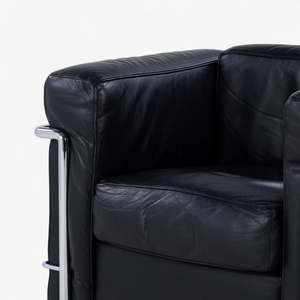 LC 2 - Easy chair in original black leather