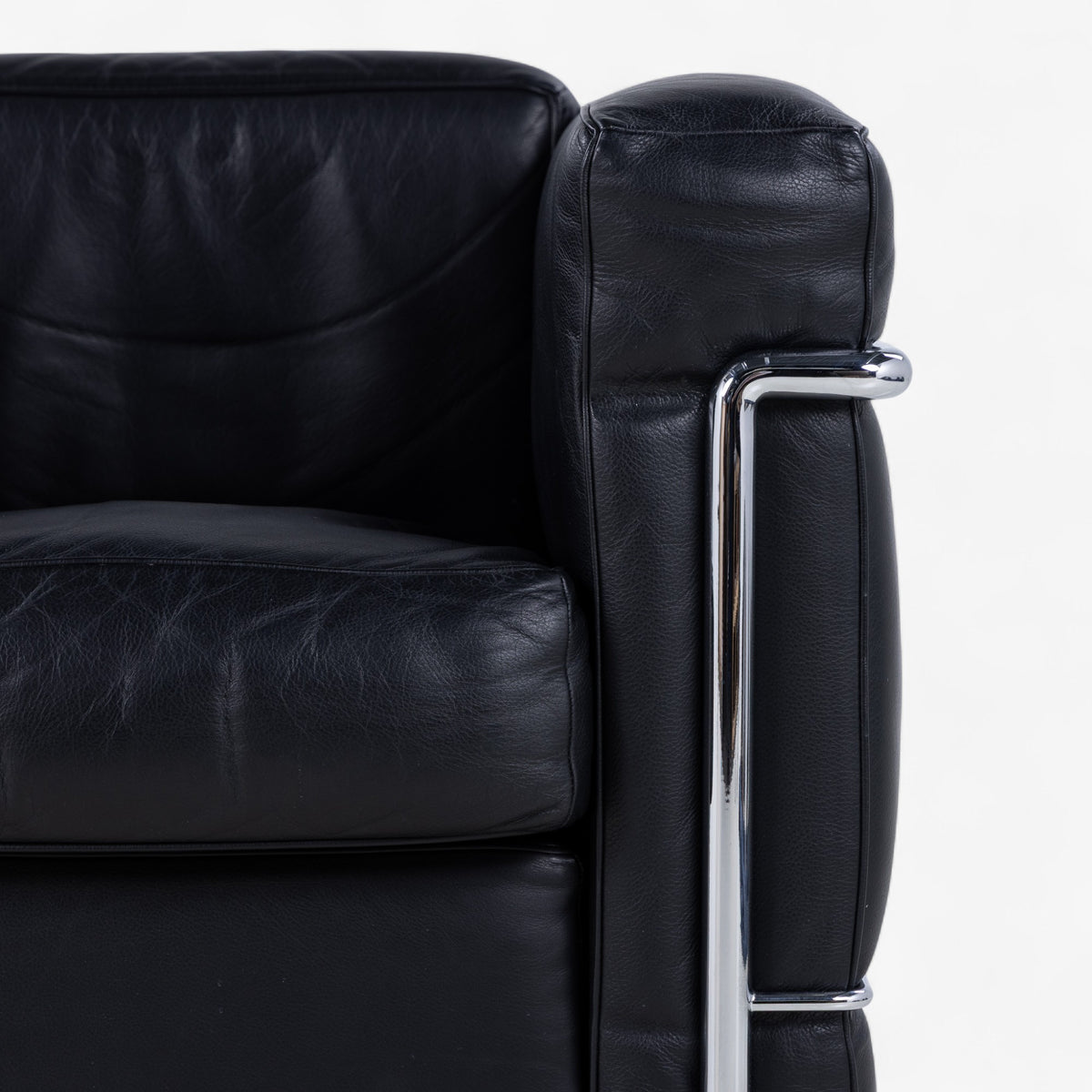 LC 2 - Easy chair in original black leather