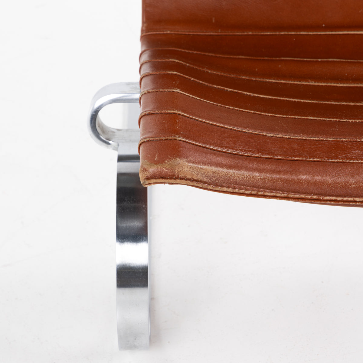 PK 20 - Easy chair in original leather