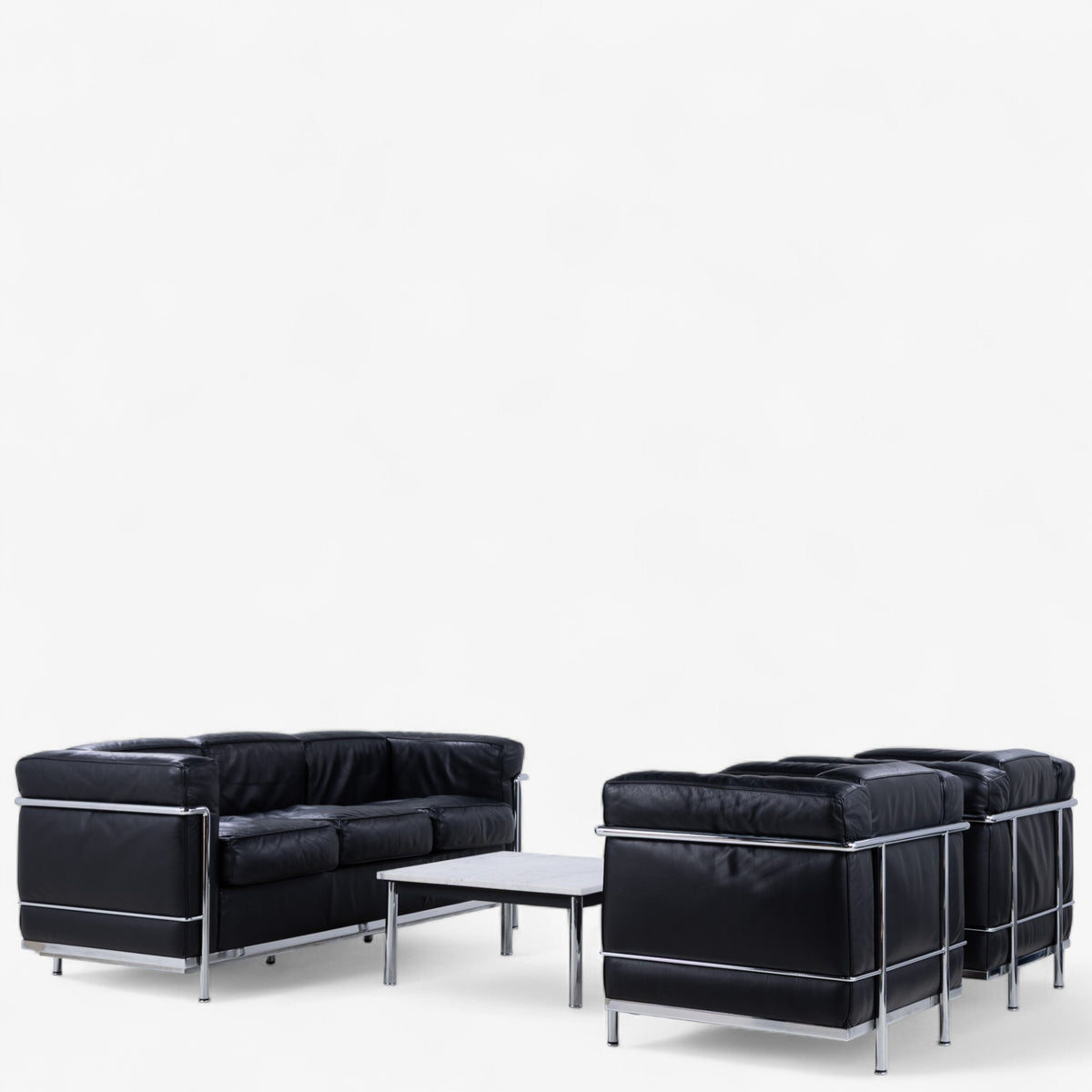 LC 2 - Easy chair in original black leather