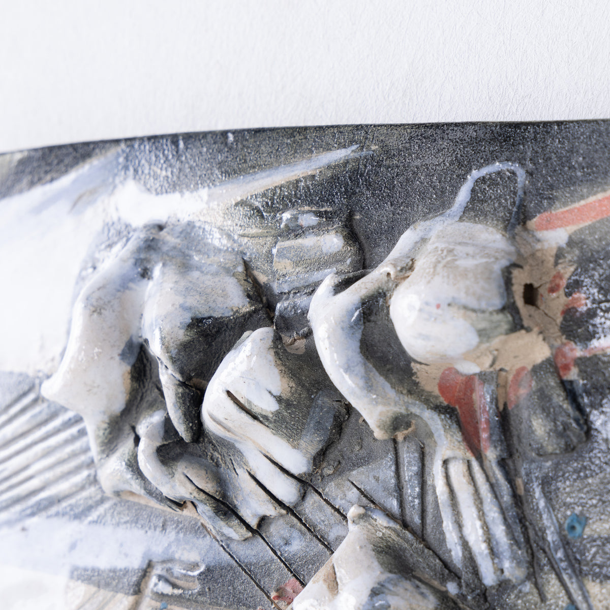Relief in stoneware