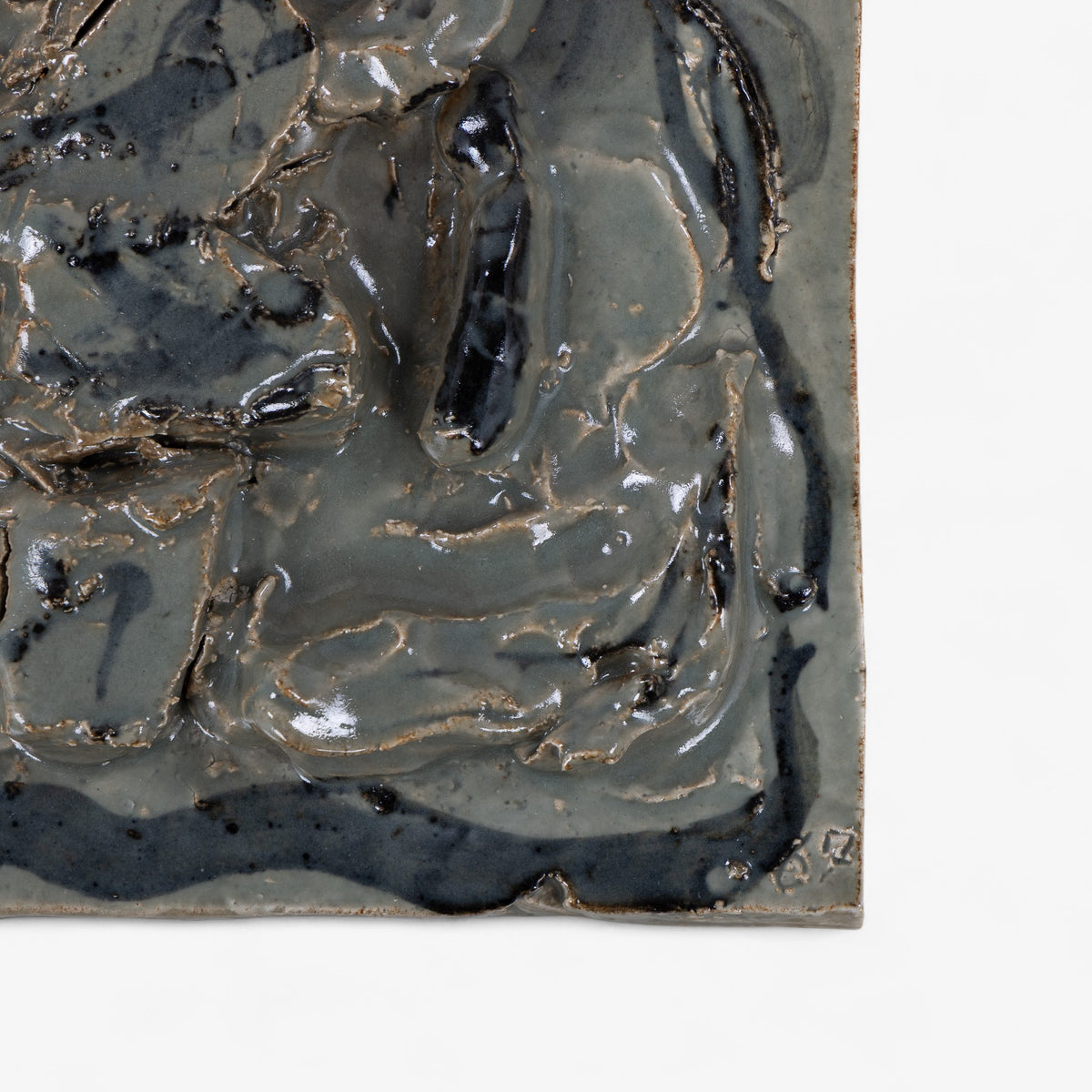 Relief in stoneware