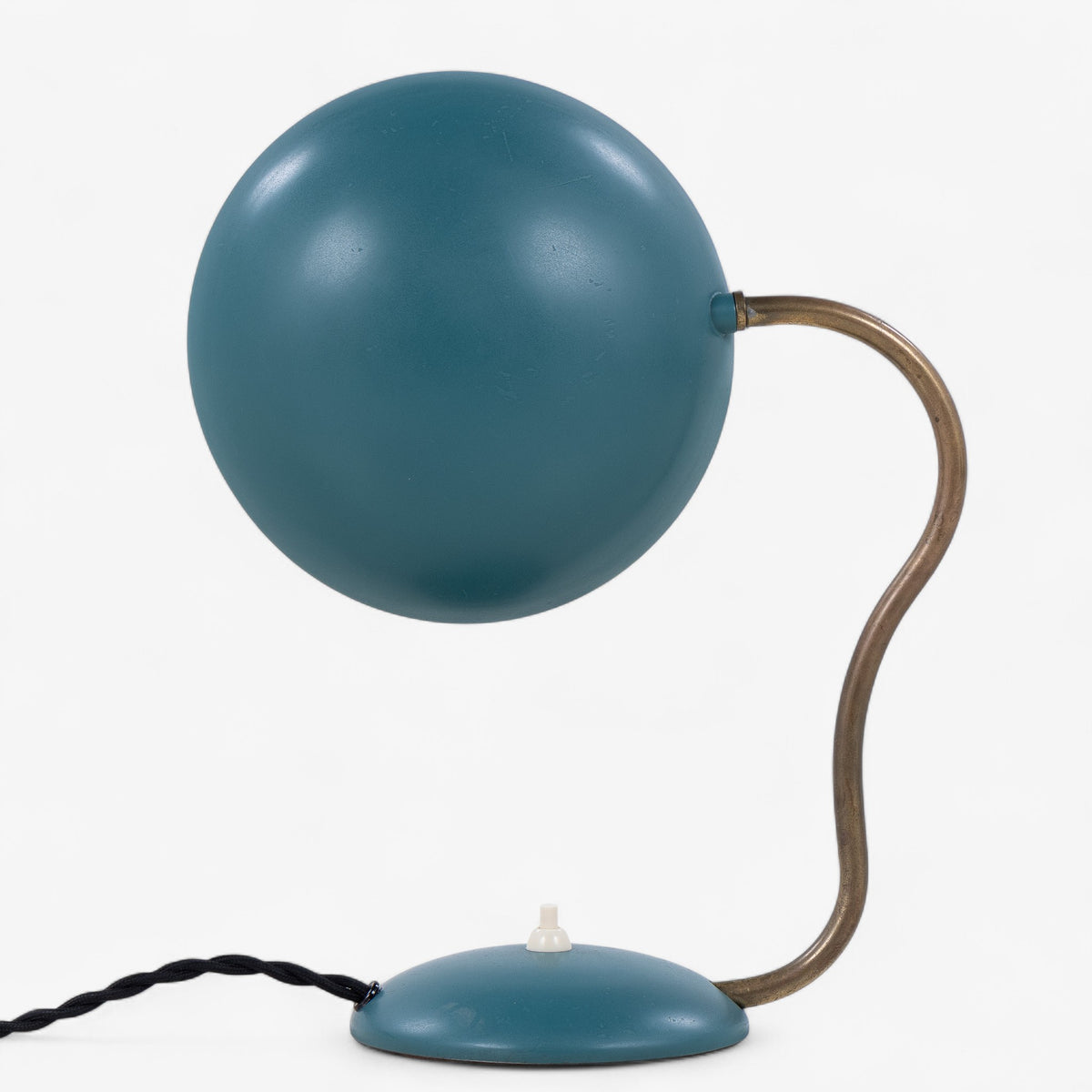 Table lamp in green lacquered metal