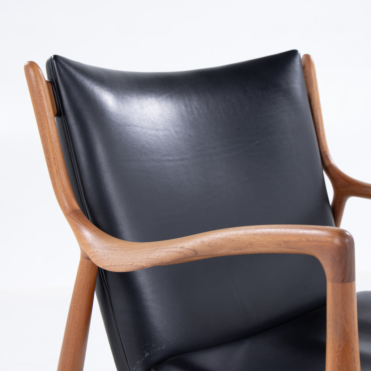 FJ 45 - Easy chair in teak
