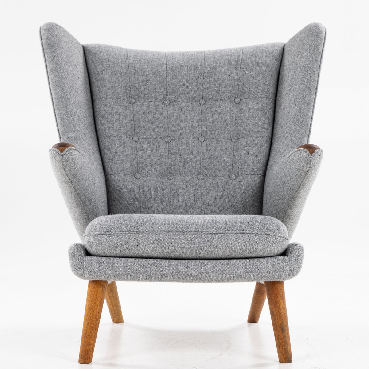 AP 19 - Papa Bear Chair in grey textile