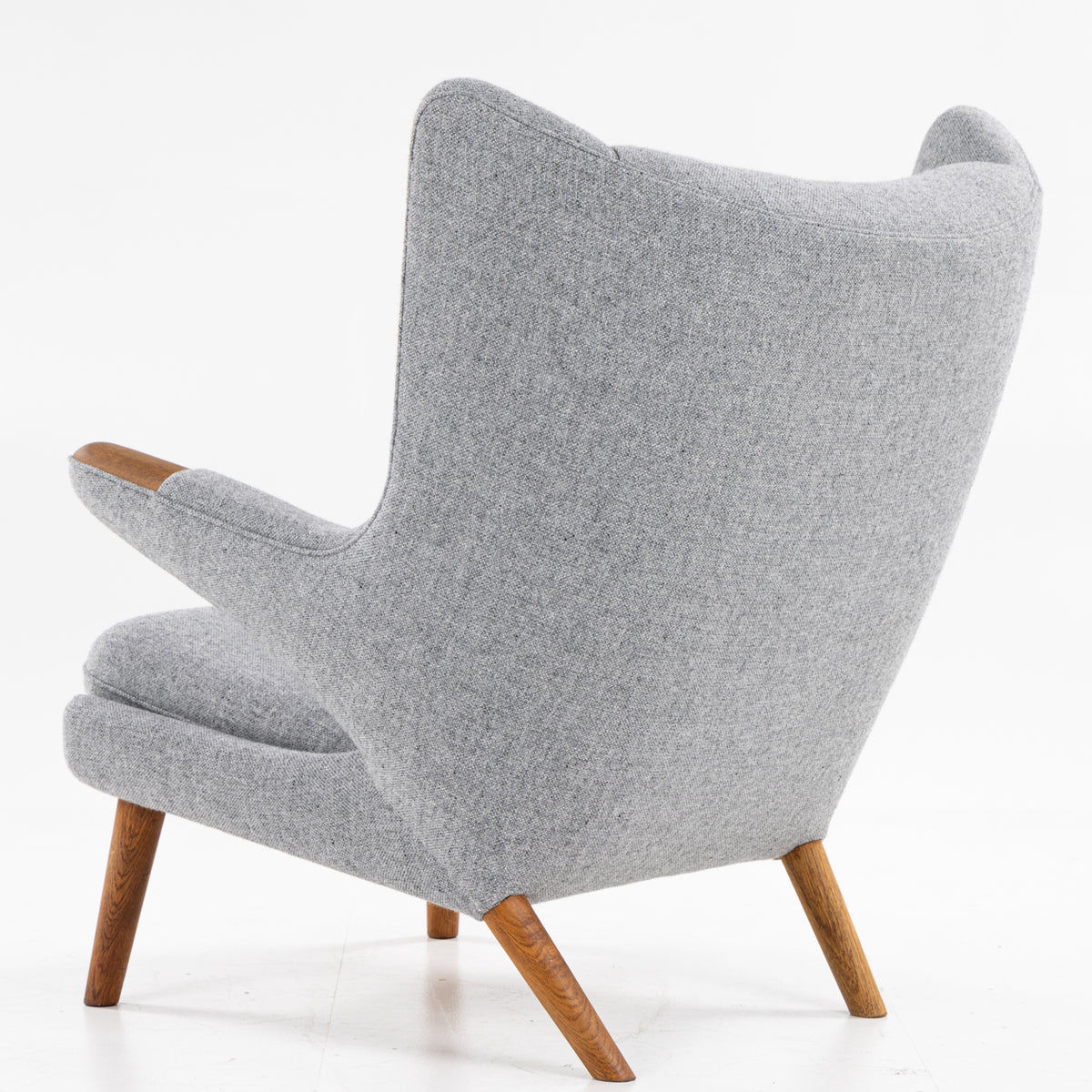 AP 19 - Papa Bear Chair in grey textile
