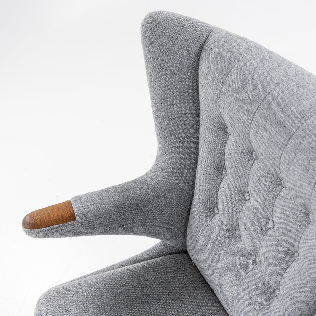 AP 19 - Papa Bear Chair in grey textile