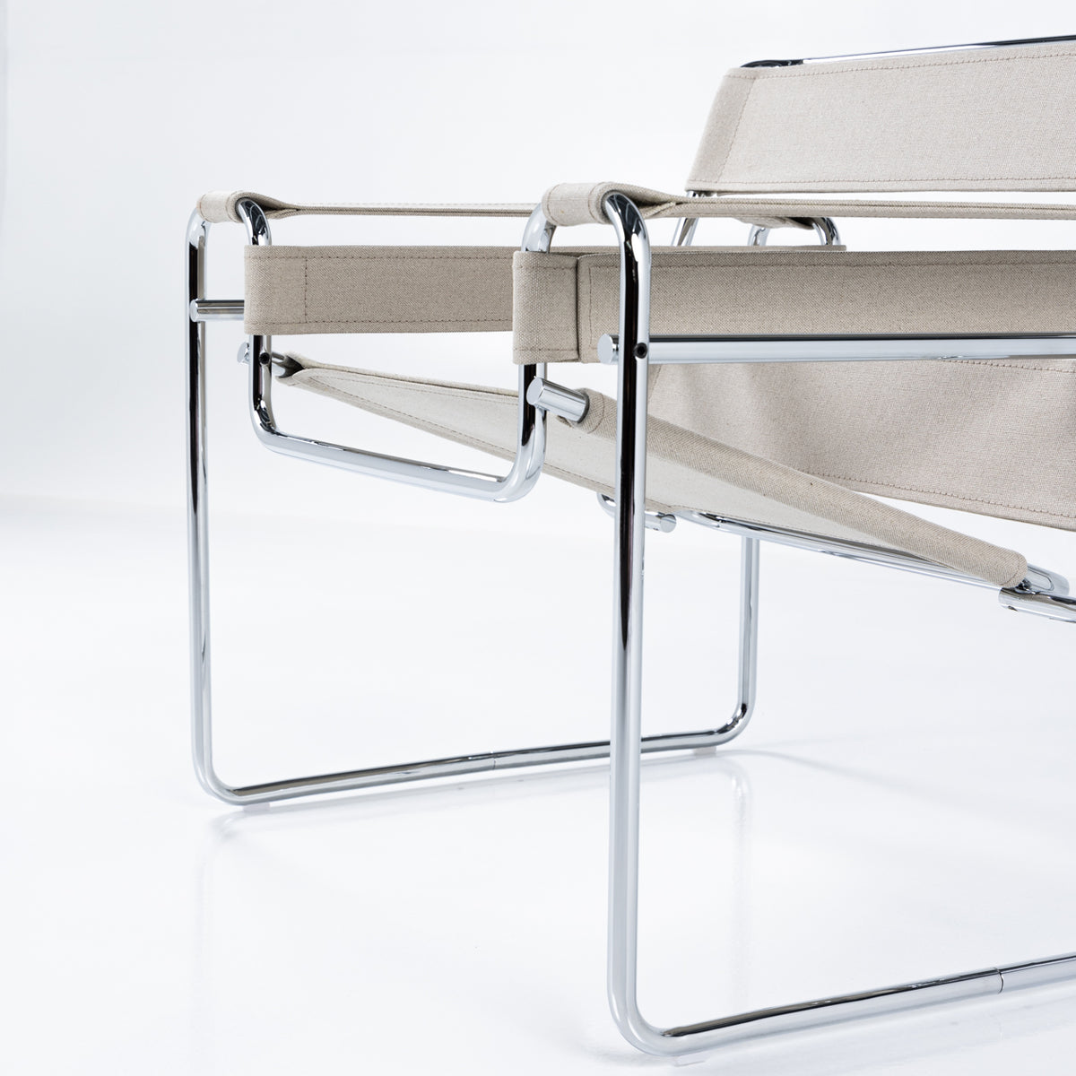 Wassily Lounge Chair' in washed canvas