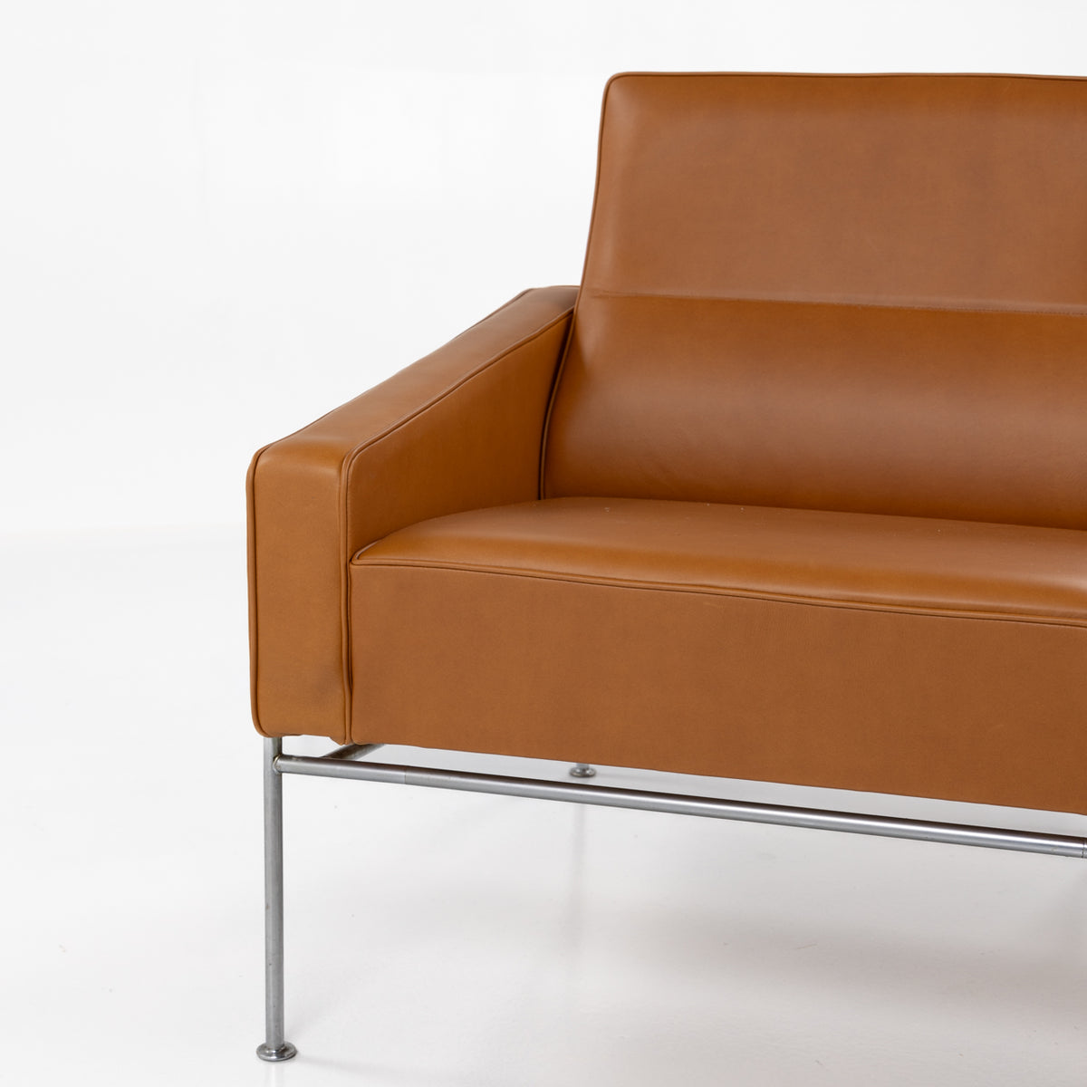 AJ 3302 - Airport Sofa in Envy Cognac Leather