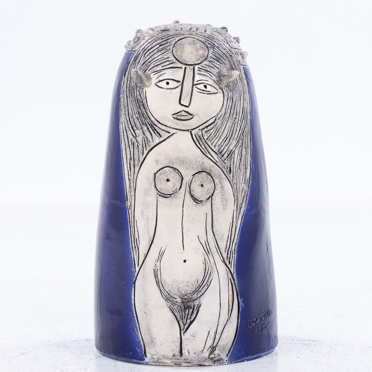 Sculpture in stoneware