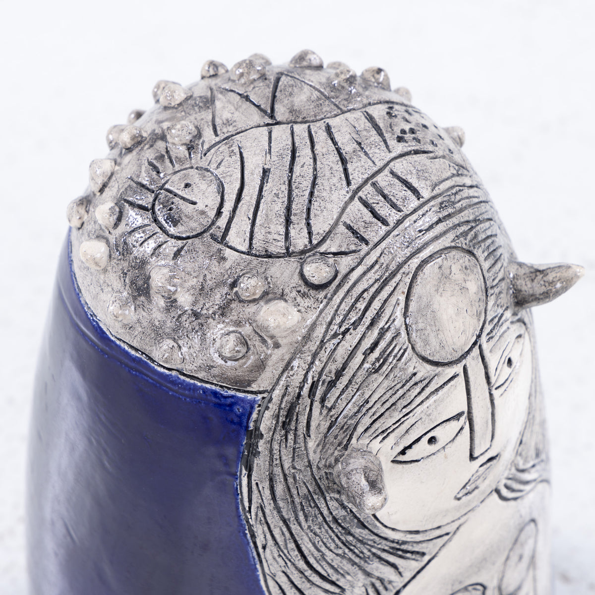 Sculpture in stoneware