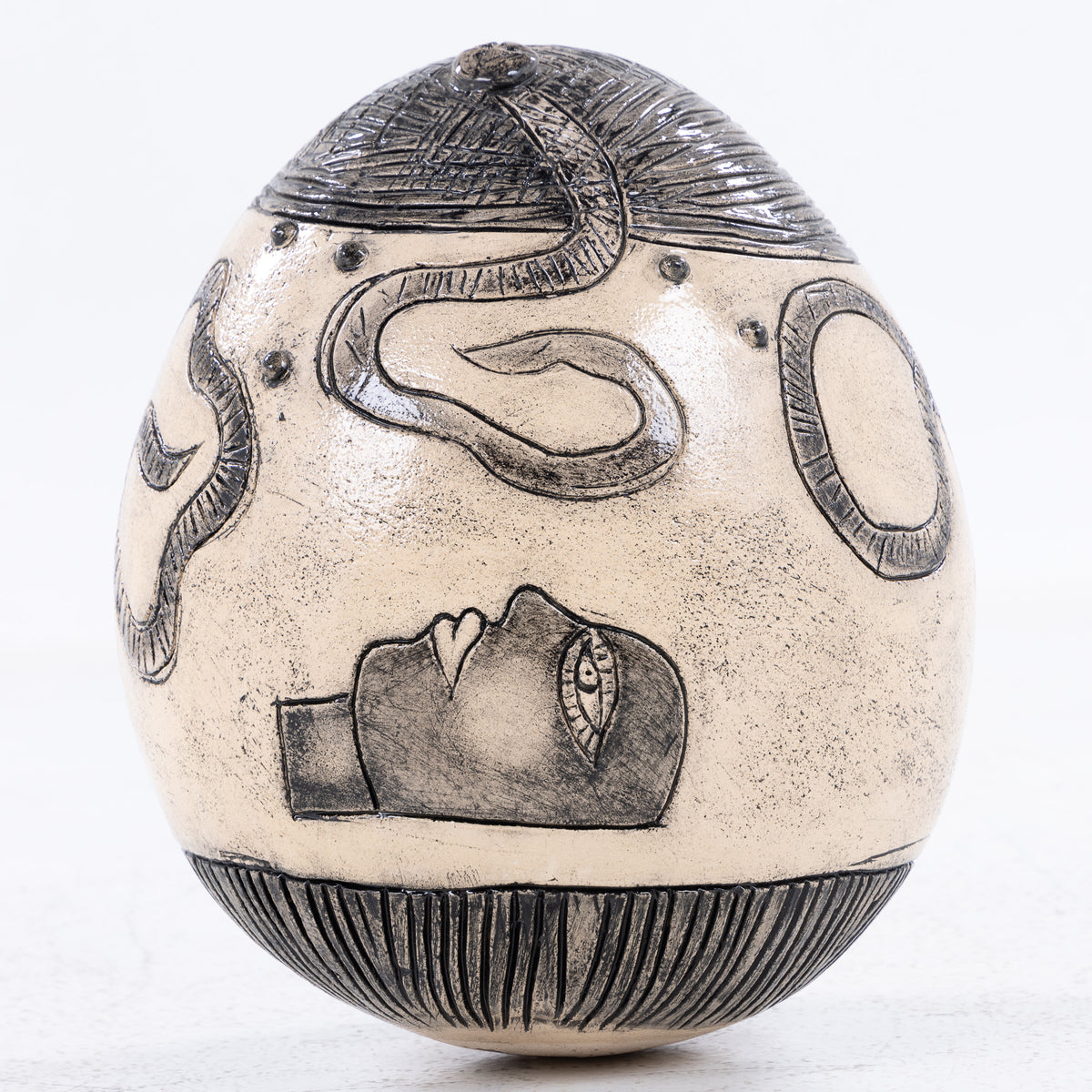 Sculpture in stoneware