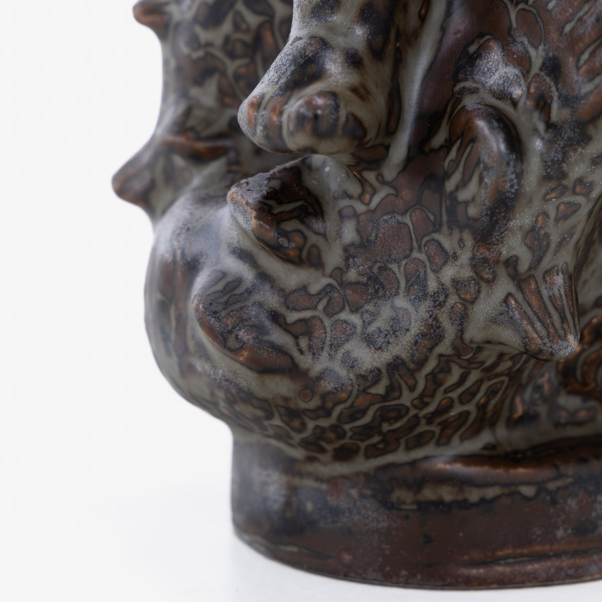 Sculpture in stoneware