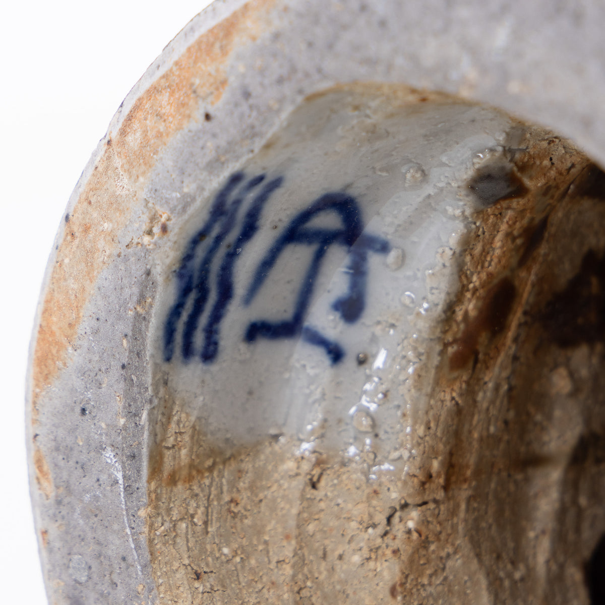 Sculpture in stoneware