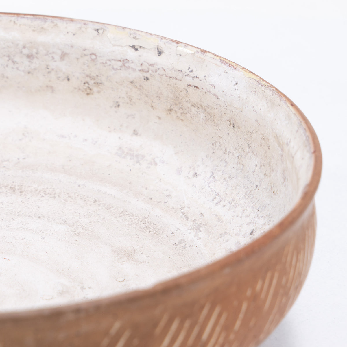 Bowl in earthenware