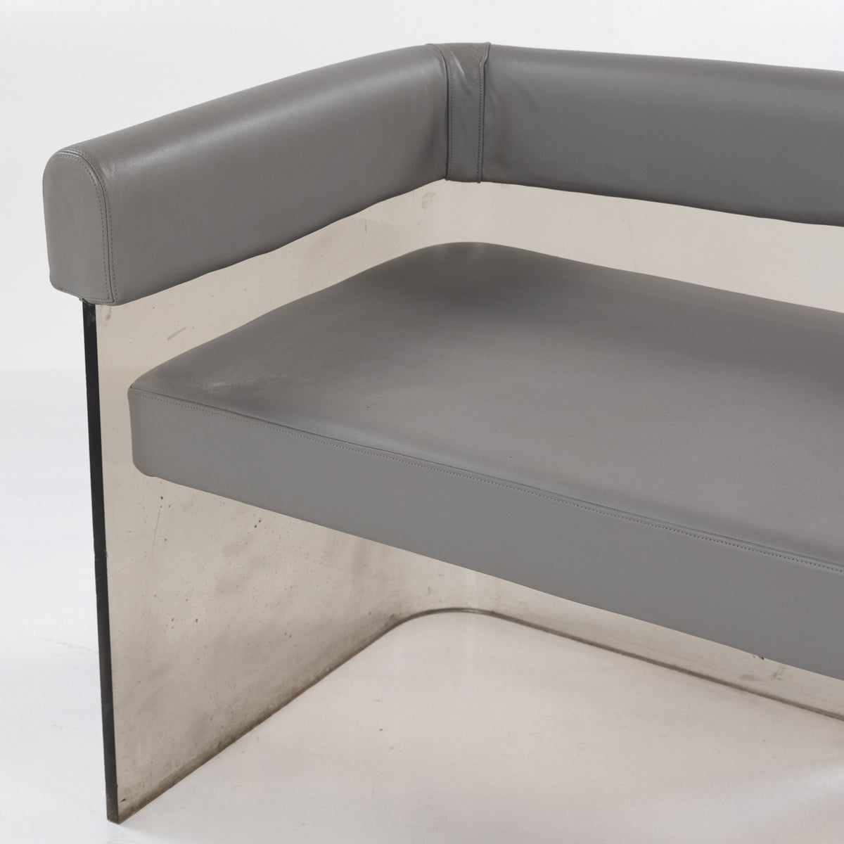 Sofa in plexiglass