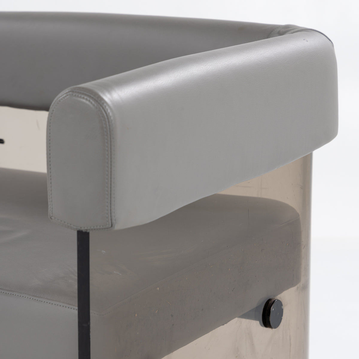 Sofa in plexiglass