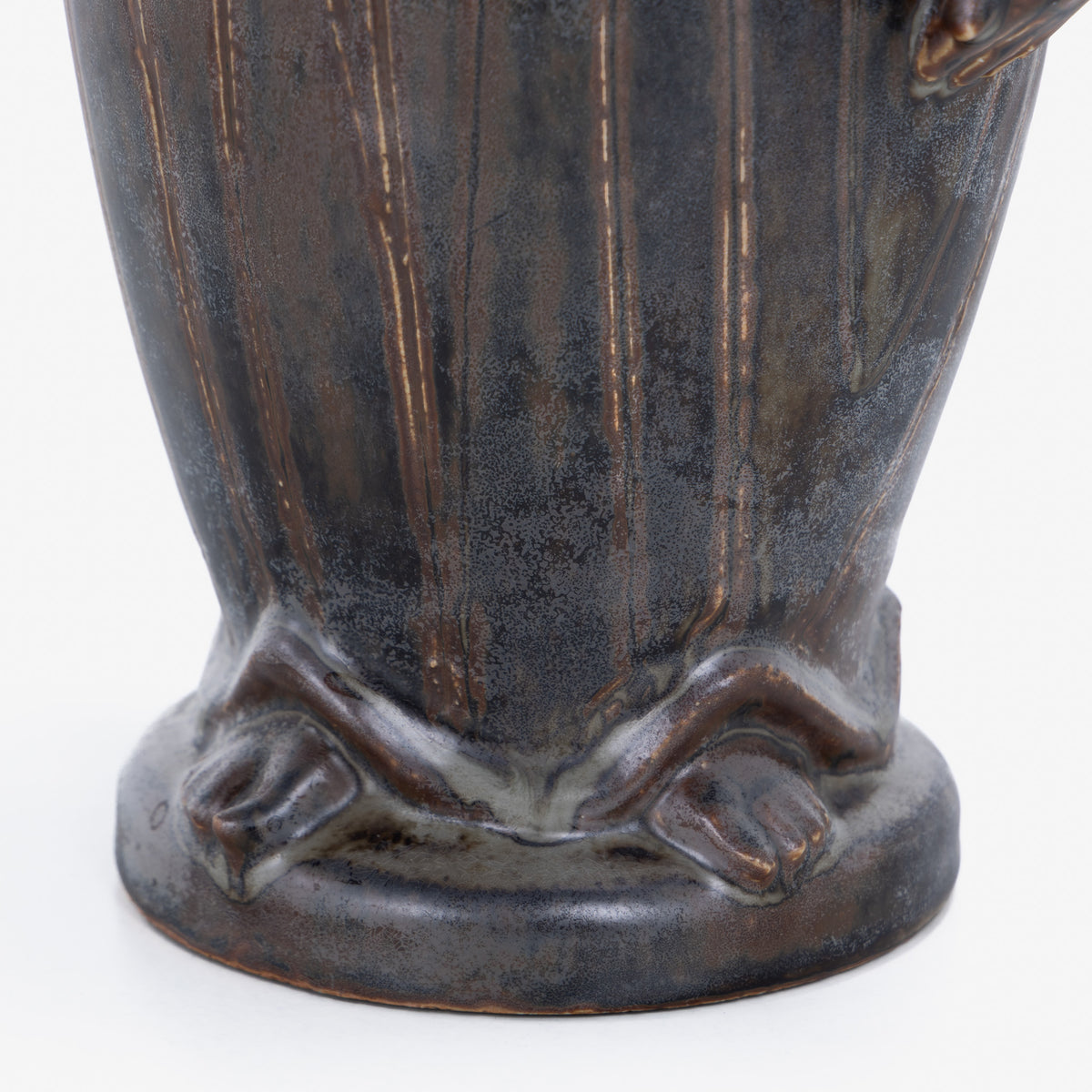 Sculpture in stoneware