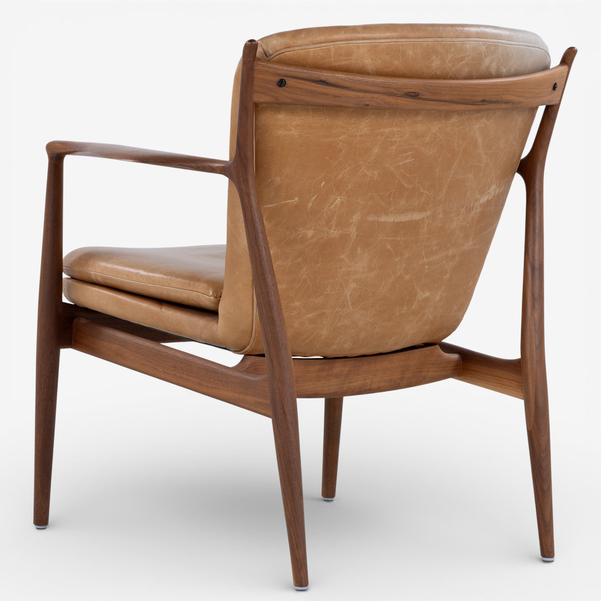 FJ 51 - Pair of easy chairs in walnut