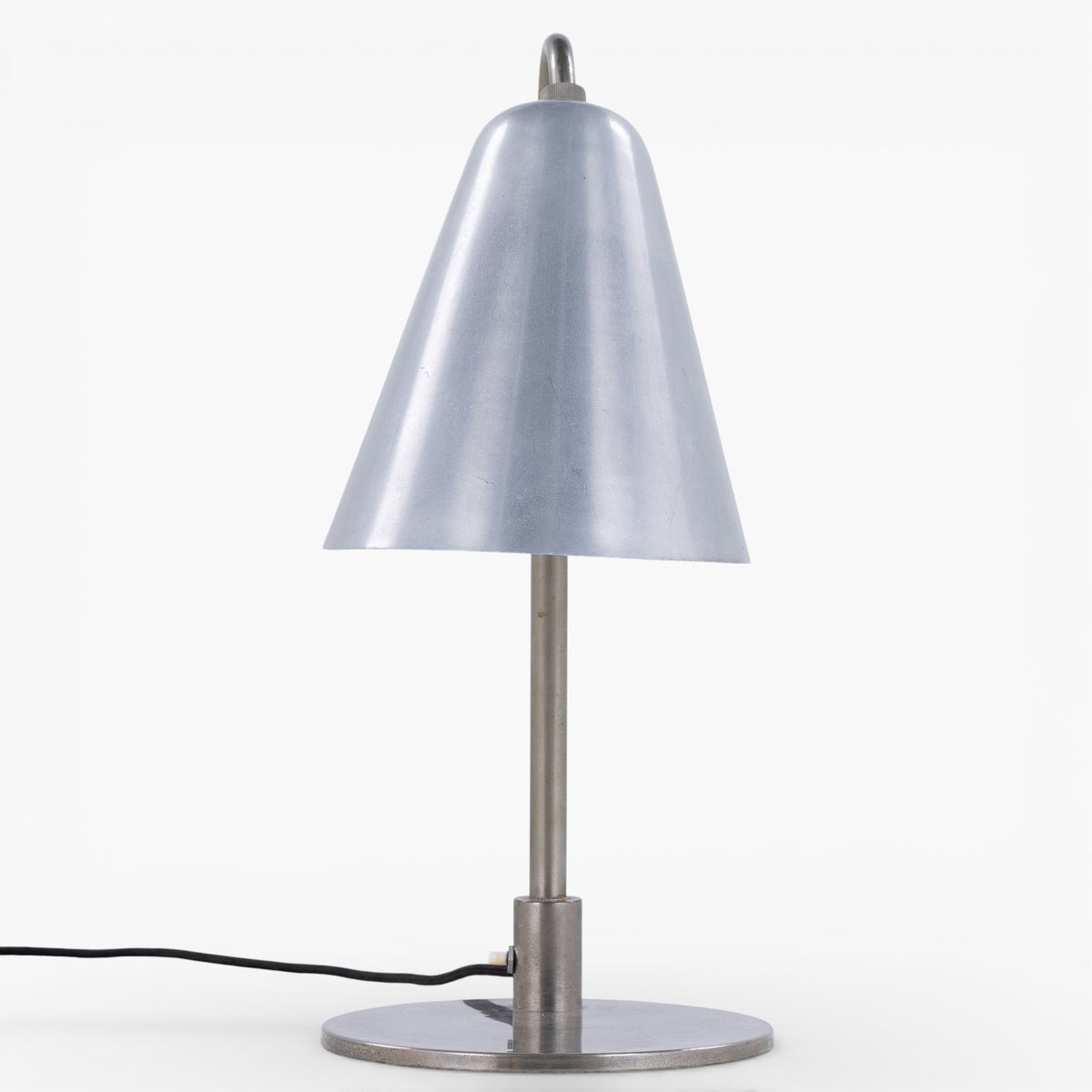 Sjælden bordlampe i forniklet metal