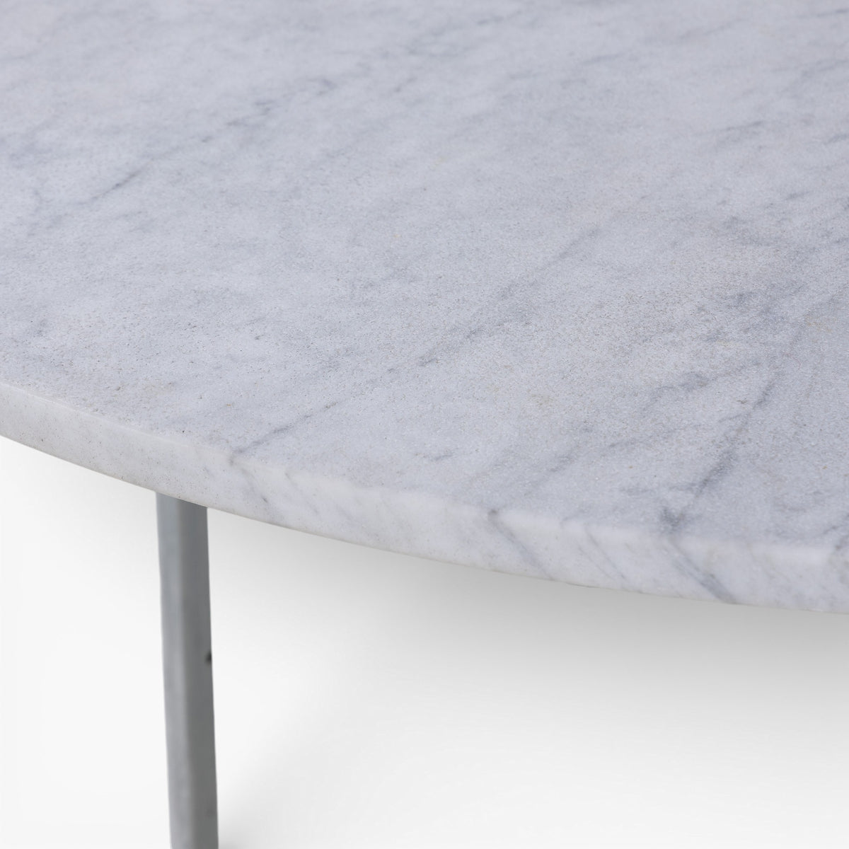 PK 54 - Spisebord m. flintrullet marmor