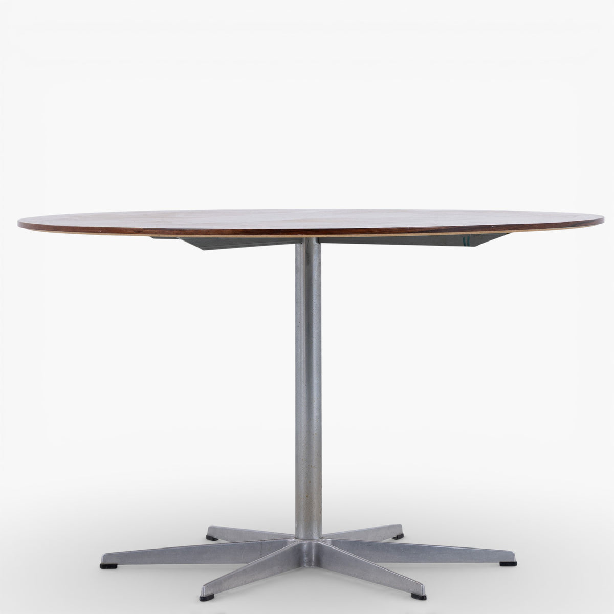 Round dining table in rosewood