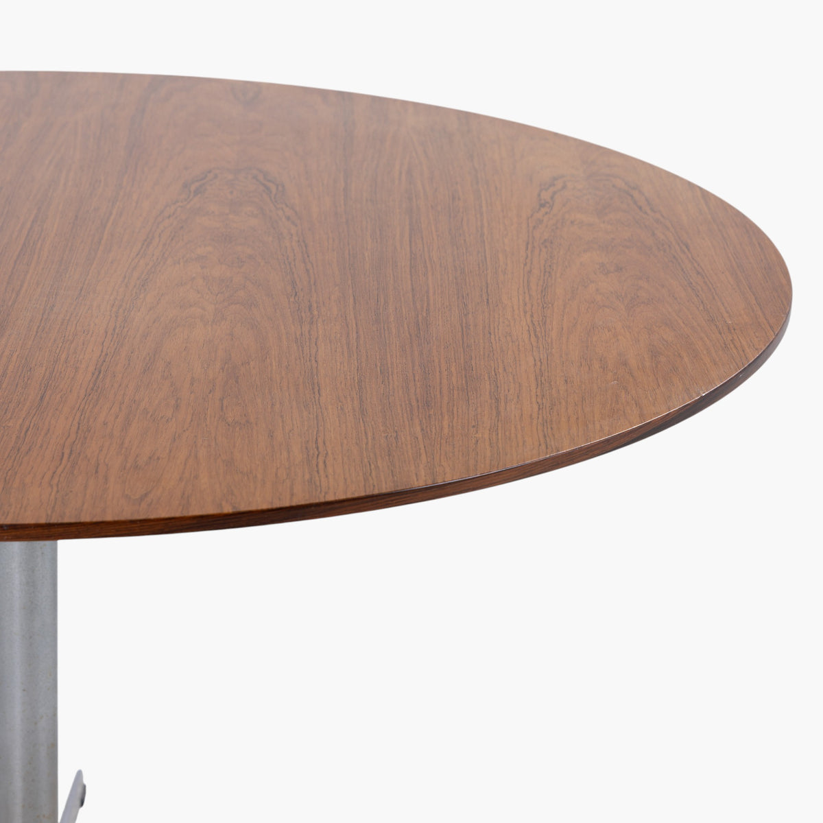 Round dining table in rosewood