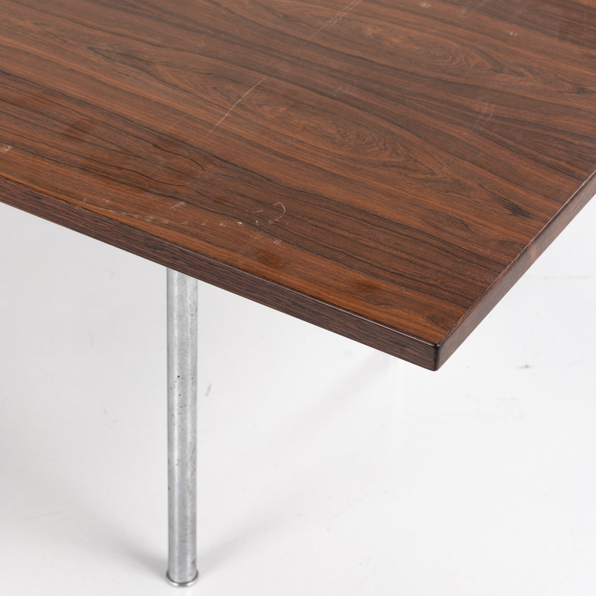 AT 12 - Coffee table in rosewood