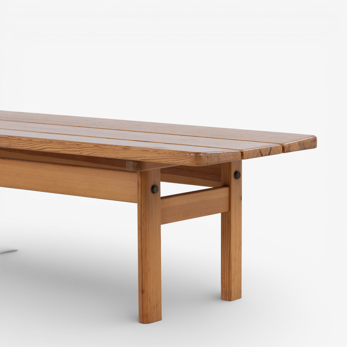 Bench in solid pine