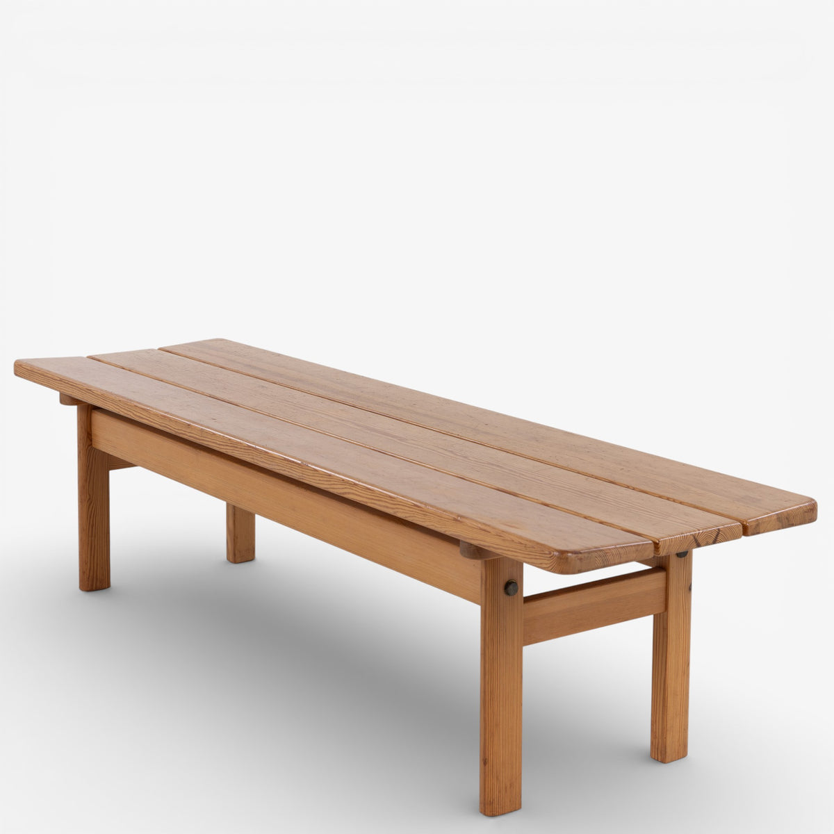 Bench in solid pine