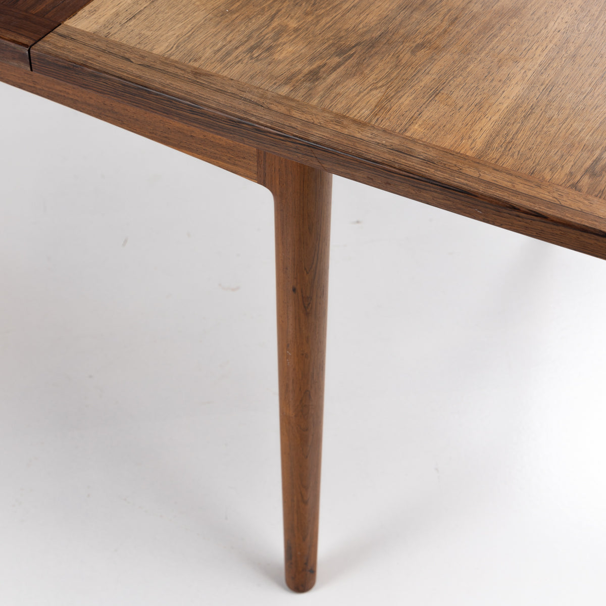 Dining table in rosewood