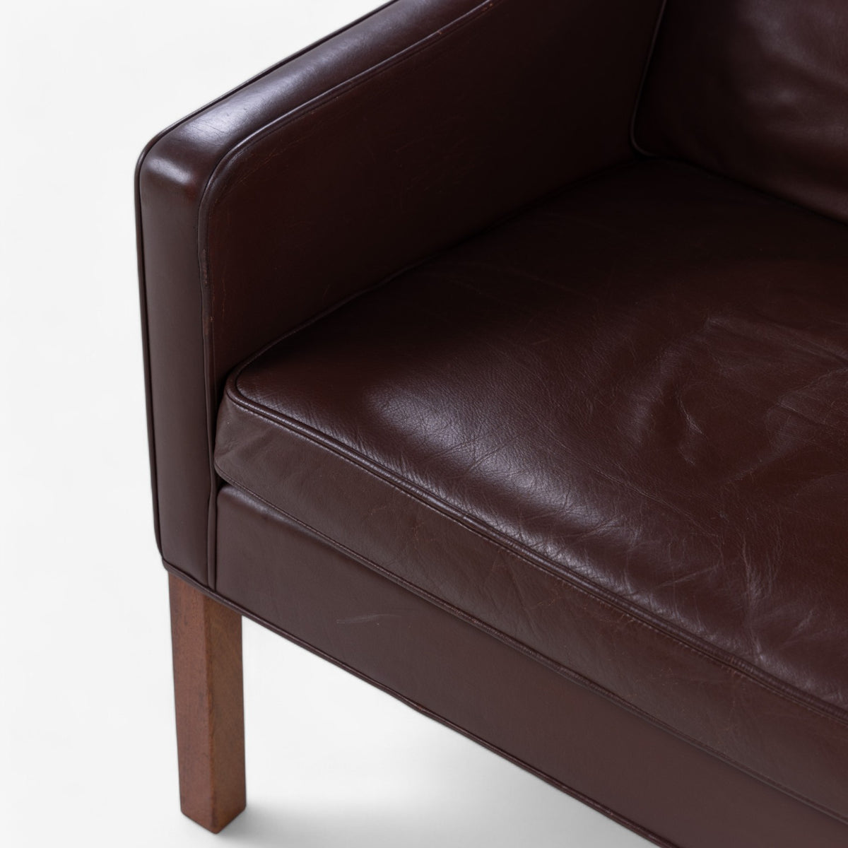 BM 2204 - Easy chair in original leather
