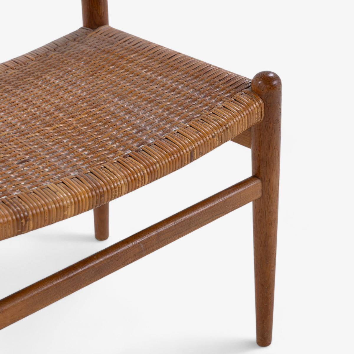 W2 - Dining chair in oak