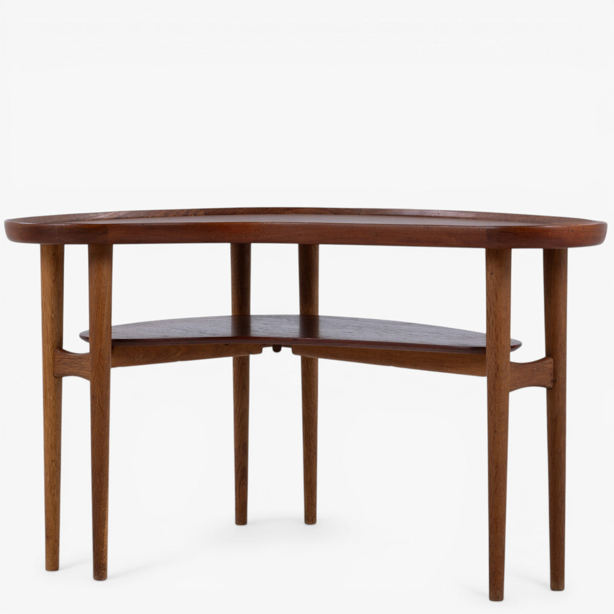 Coffee table in teak