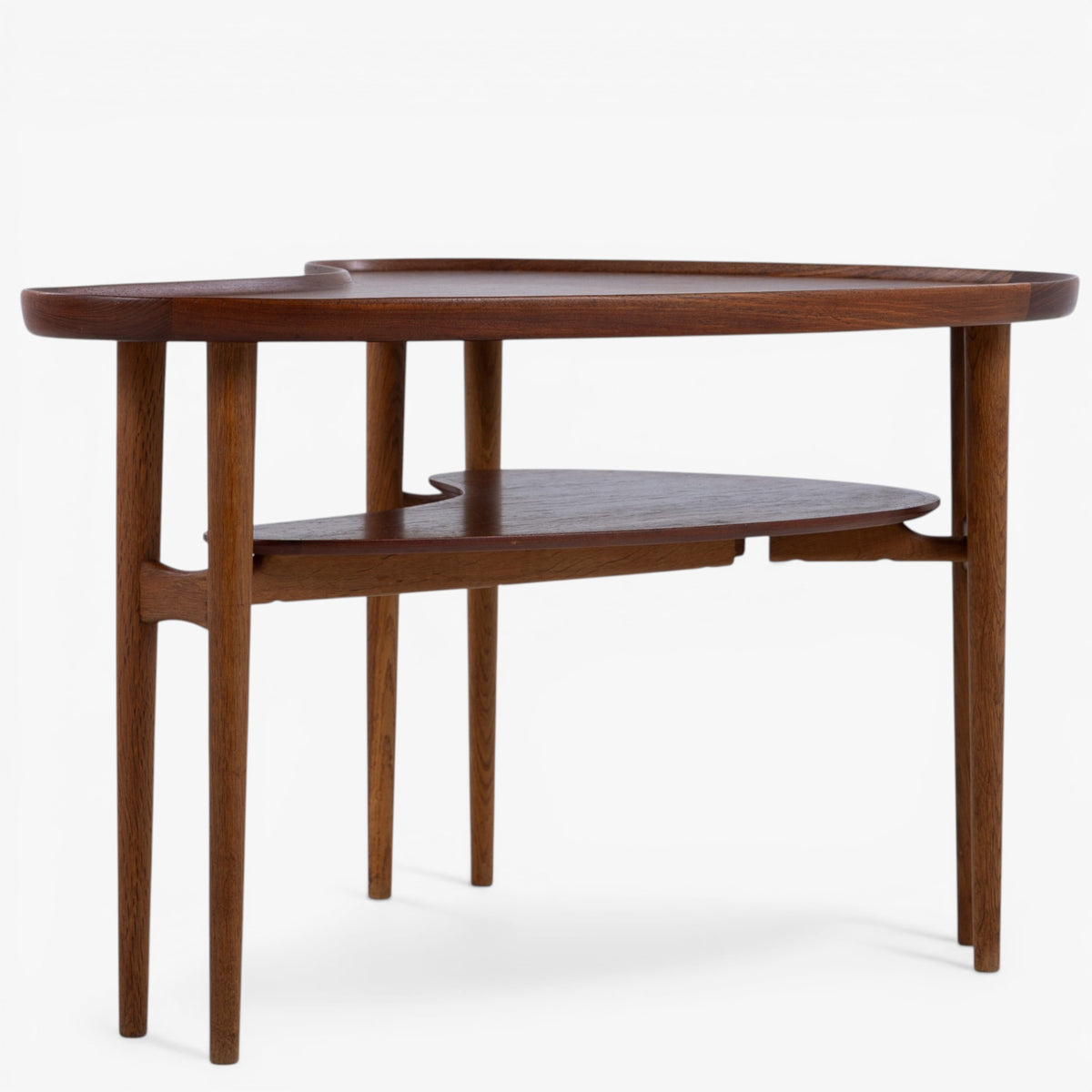 Coffee table in teak