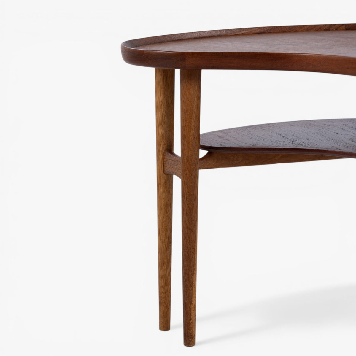 Coffee table in teak