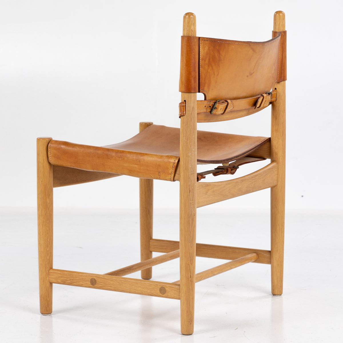 BM 3237 - Jagtstol i eg