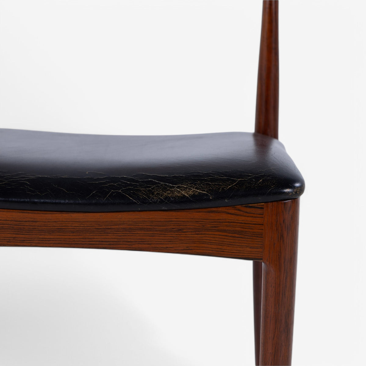 Dining chair in rosewood