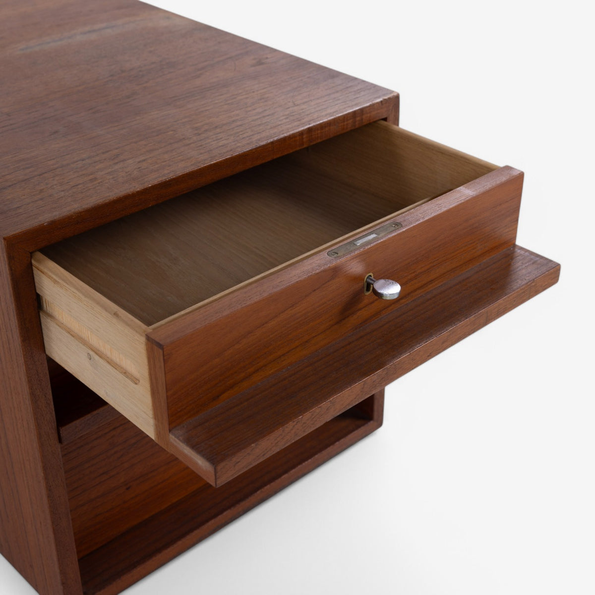 Filing cabinet in teak