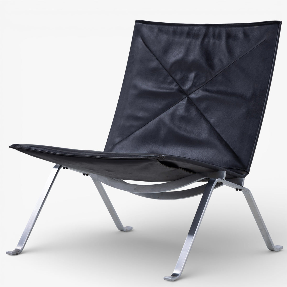 PK 22 - Easy chair in original leather
