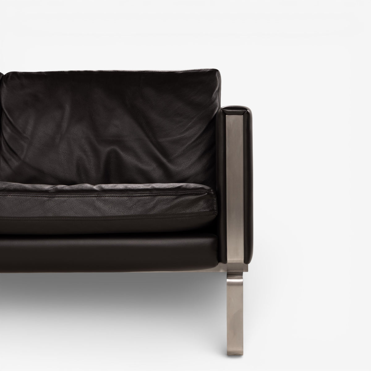 CH 102 - 2-seater sofa in dark brown leather