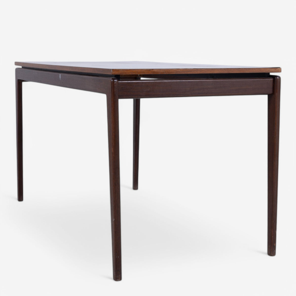 Dining table in rosewood