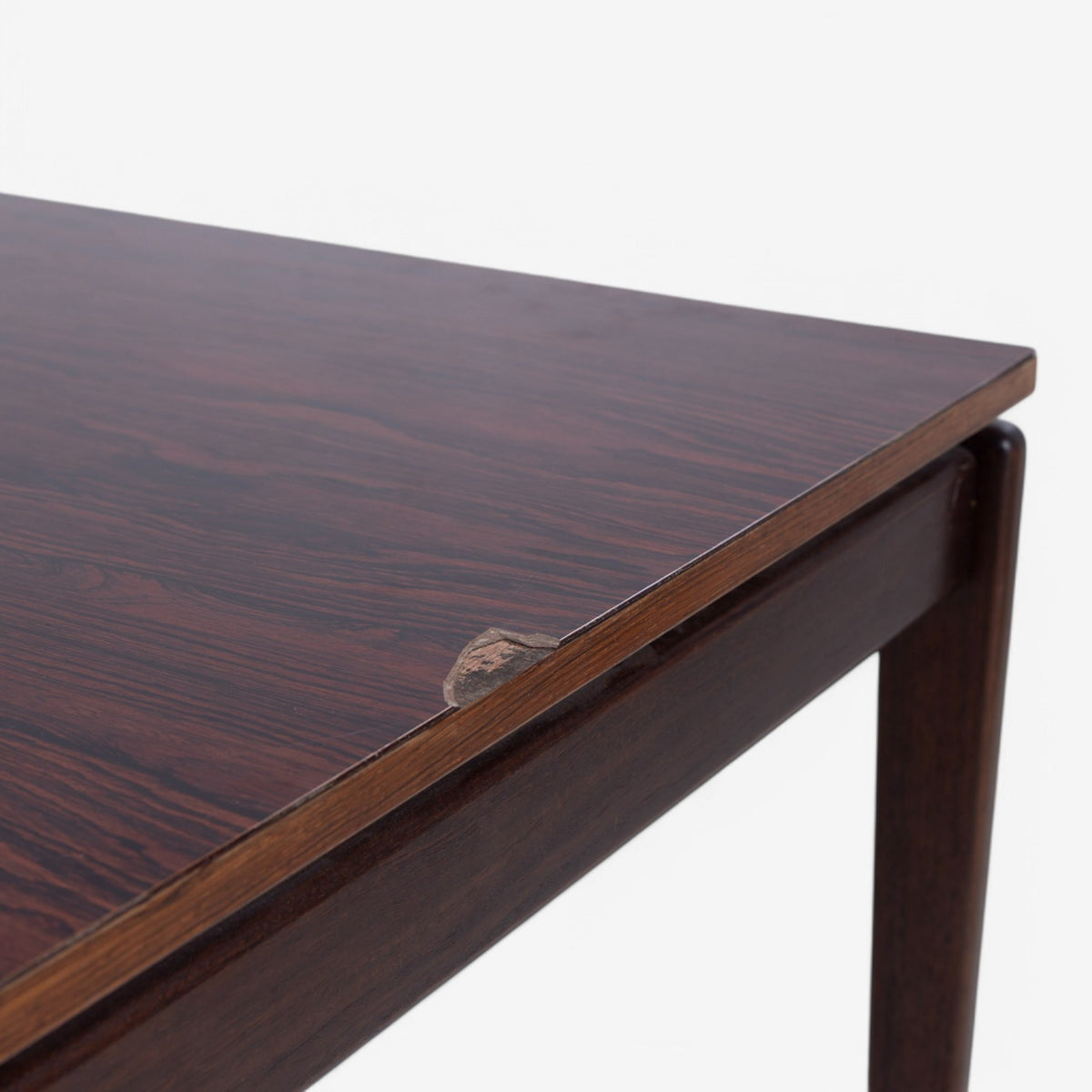 Dining table in rosewood